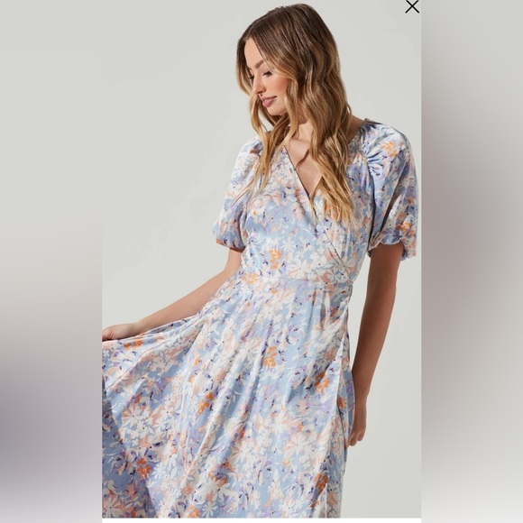 NWT ASTR Satin Floral Wrap Midi Dress XS Asymmetrical Sleeves Wedding Guest - Picture 6 of 16